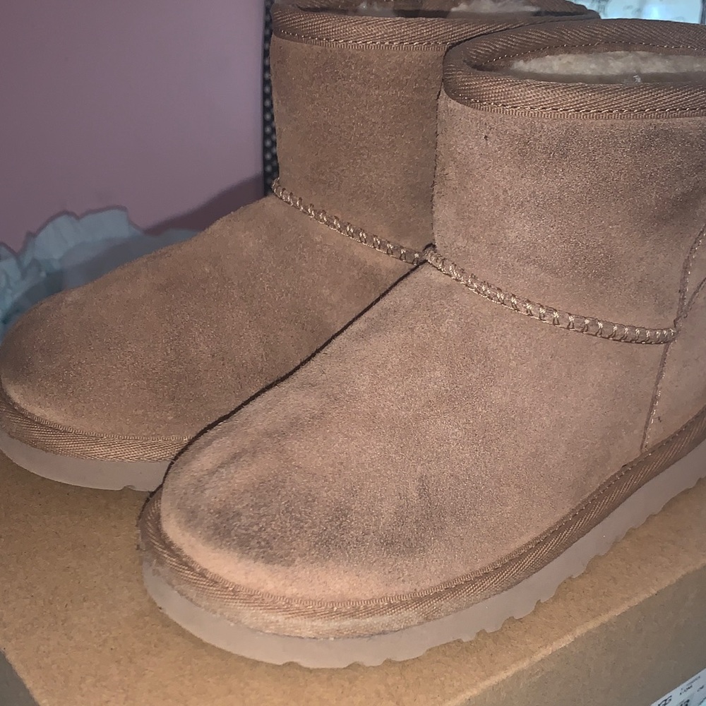 Kids UGG size 13